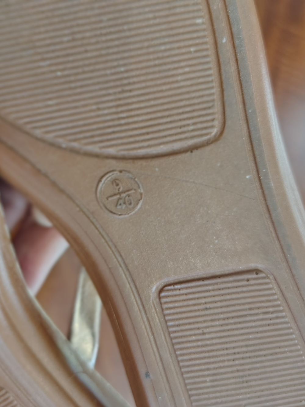 Women’s Tan Flats & Loafers - Comfortable Tan Slip-On
